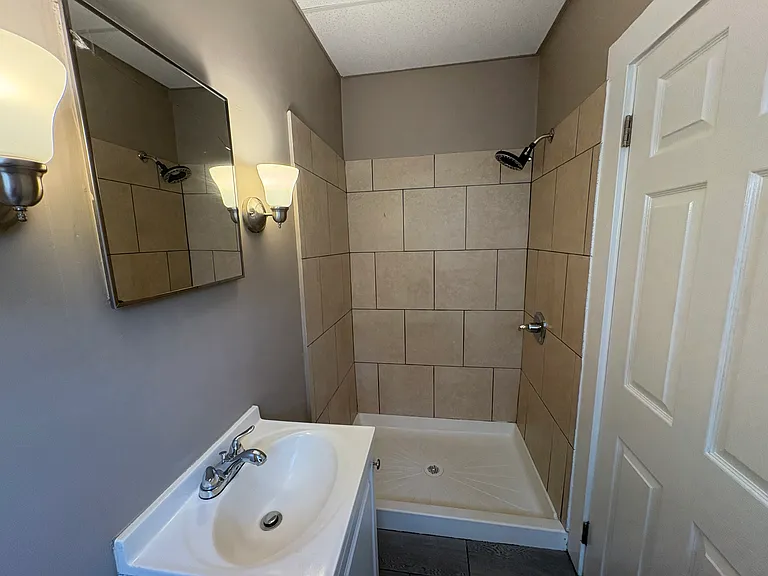 9 Putnam St #1F — Photo 4