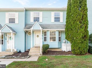 632 Woodgate Ln, Upper Chichester, PA 19014