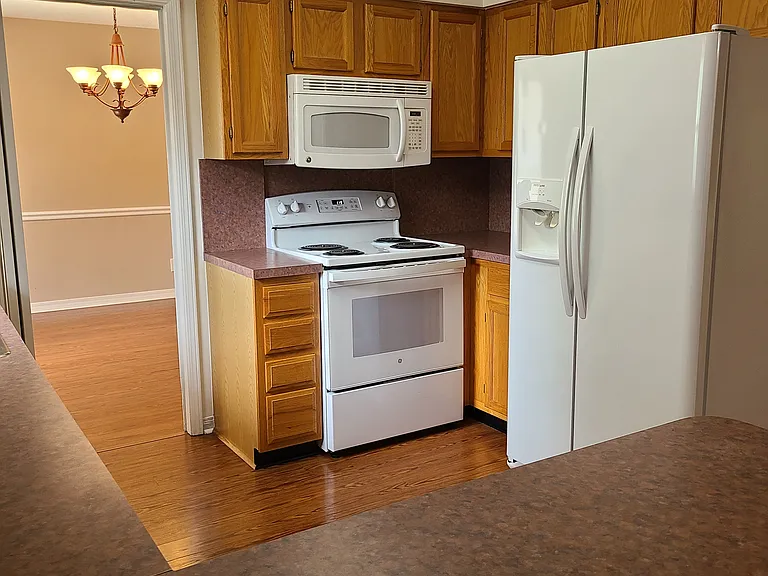 47 Vanderford Rd E — Photo 9