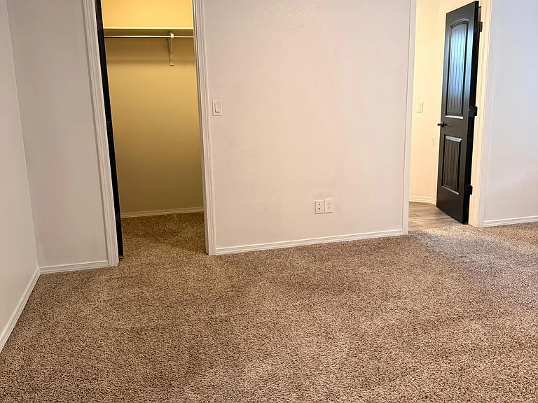 14270 Richard Wiles Ave — Photo 36