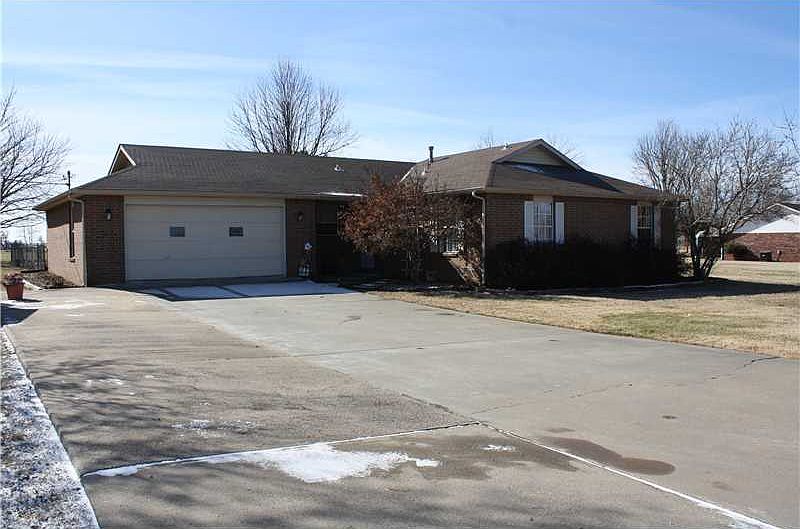 1st image of 1117 Jennifer Ln
