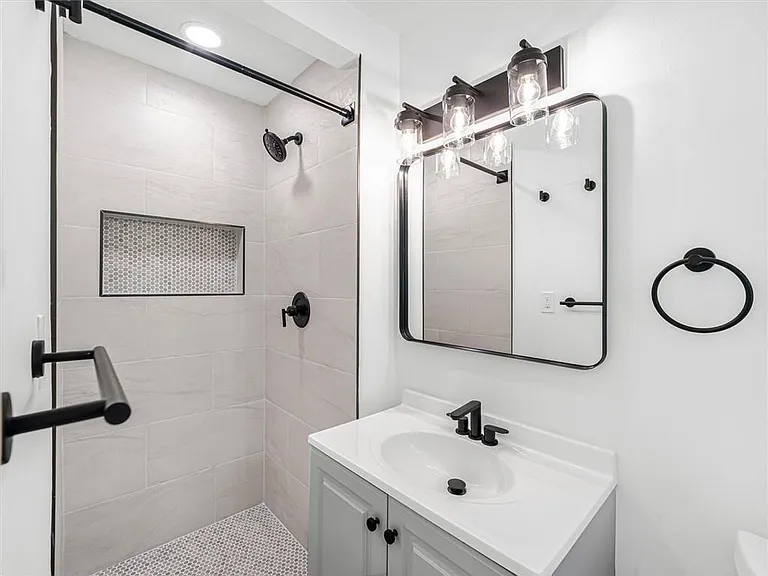 454 Oak Dr SE — Photo 24