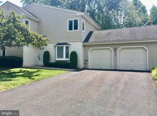 619 Hampton Ct, Doylestown, PA 18901