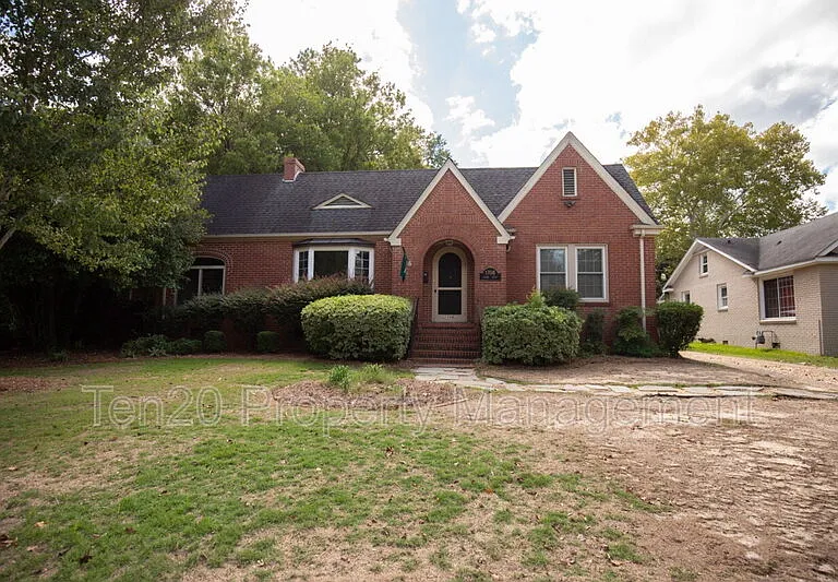 1708 Slade Dr — Photo 1