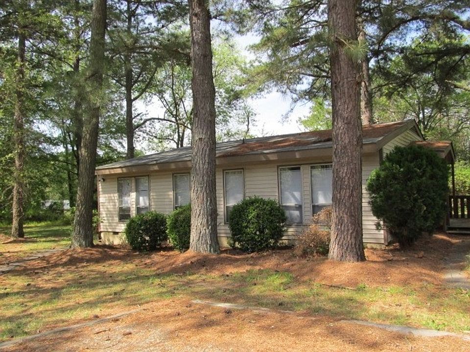 1st image of 527 Manns Chapel Rd #A