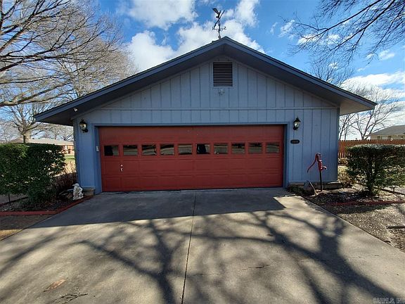 4th image of 2808 Minor Dr