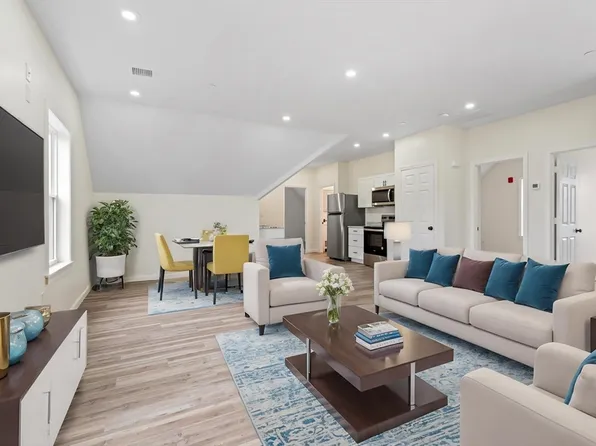 20 Graham St #4, Gardner, MA 01440