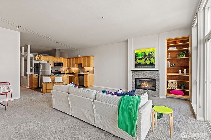 5th image of 303 E Pike ST #602