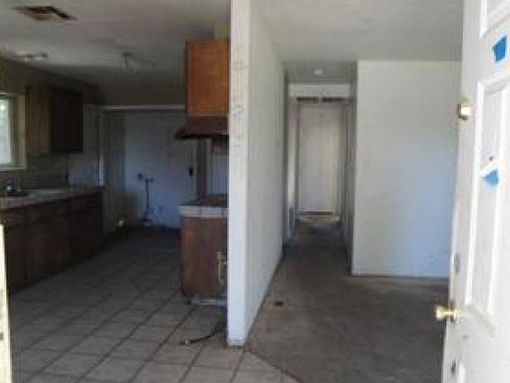 3rd image of 5603 S Gledhill Ave APT D