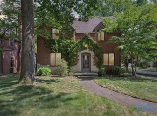 2704 Barrington Dr, Toledo, OH 43606