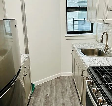 3rd image of 524 W 152nd St #5