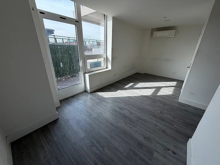 1399 Myrtle Ave #3F — Photo 1