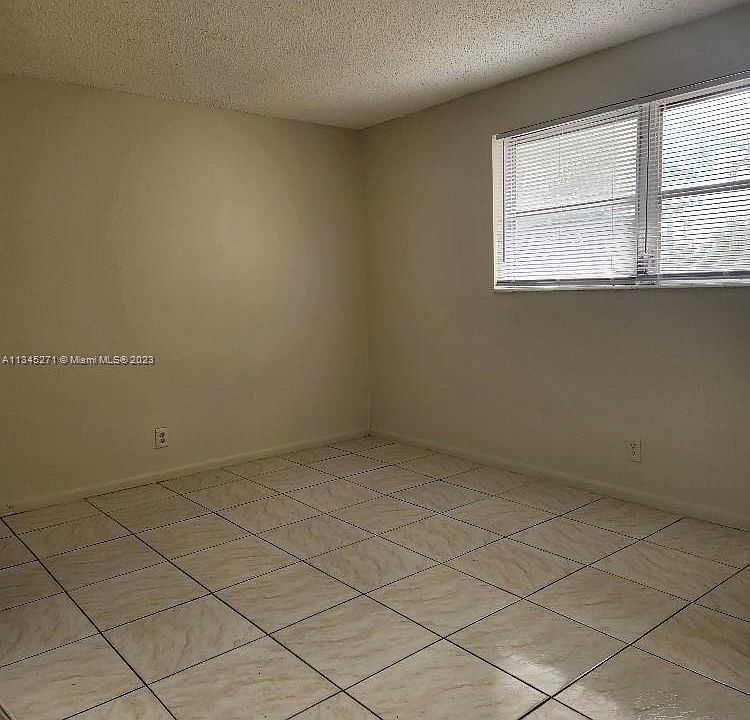 1st image of 850 E Commercial Blvd APT 212B