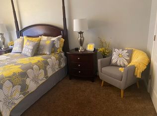 910 Hickory Fork Dr, Seffner, FL 33584