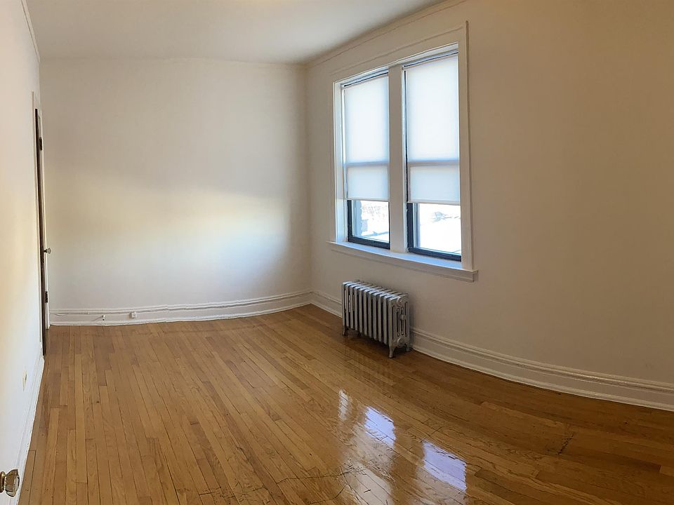 2nd image of 8442 S Ashland Ave APT 2B