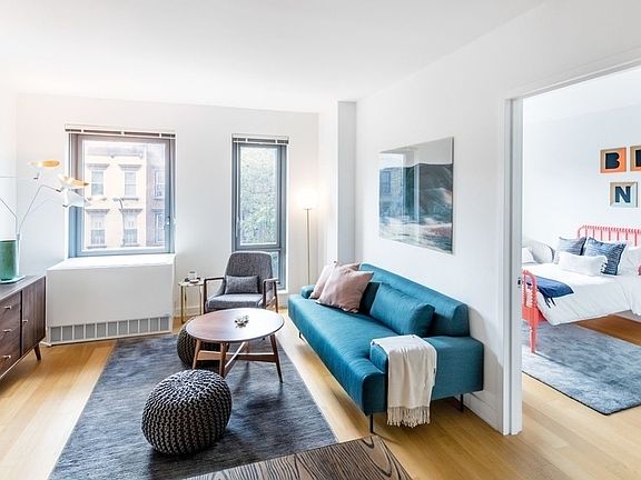 4th image of 535 Carlton Ave APT 714