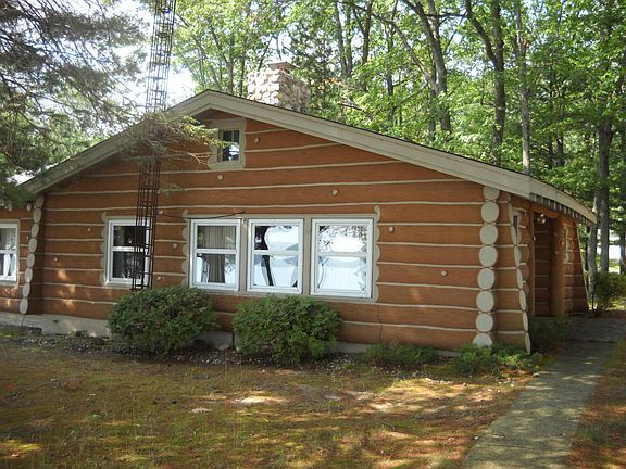 2nd image of 2735 Marion St