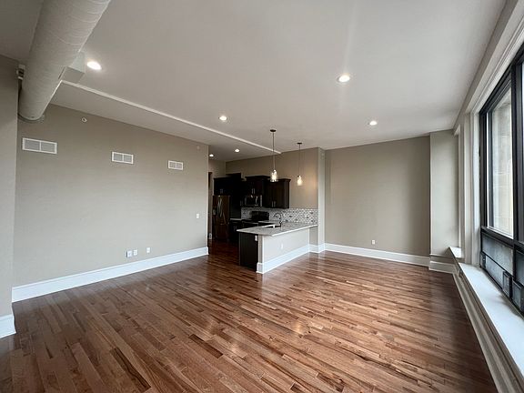 4th image of 430 Lackawanna Ave APT 401