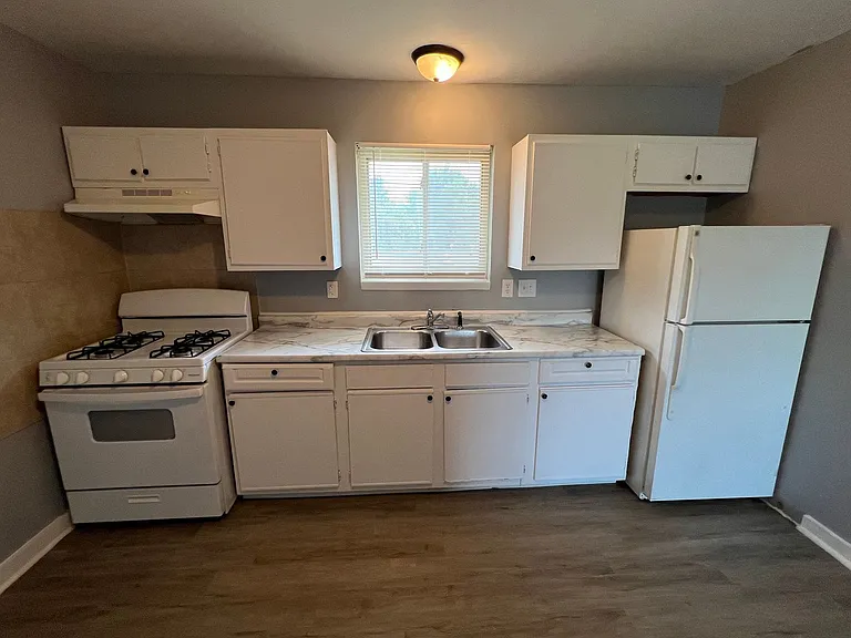 East Ridge Apartments — Photo 26