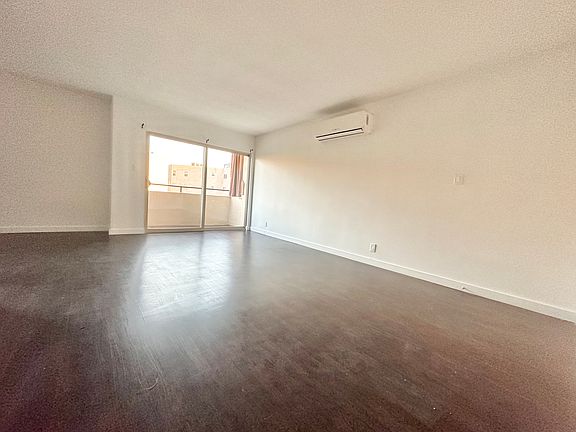 5th image of 1417 N Curson Ave APT 06
