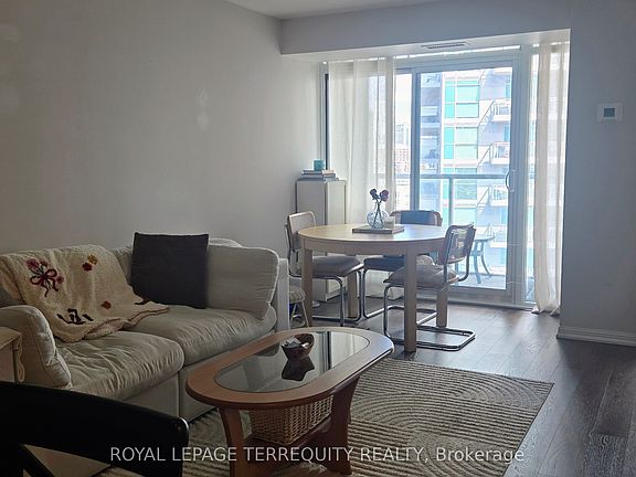 3rd image of 125 Western Battery Rd #1606