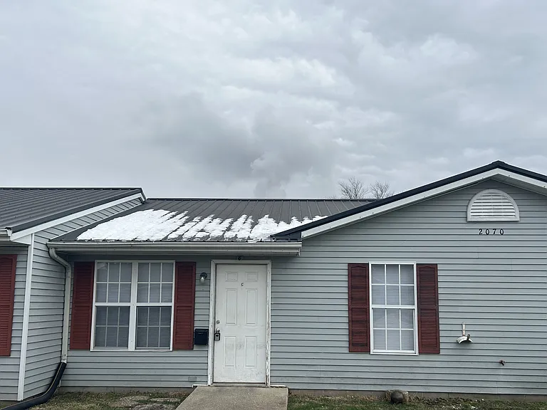 2062 Bradley Ct — Photo 1