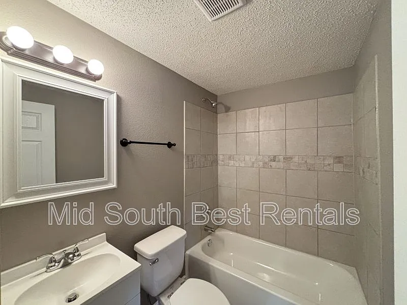 7 Ivy Dr — Photo 2