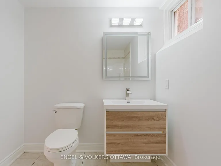 1649 Rosebella Ave #B — Photo 22
