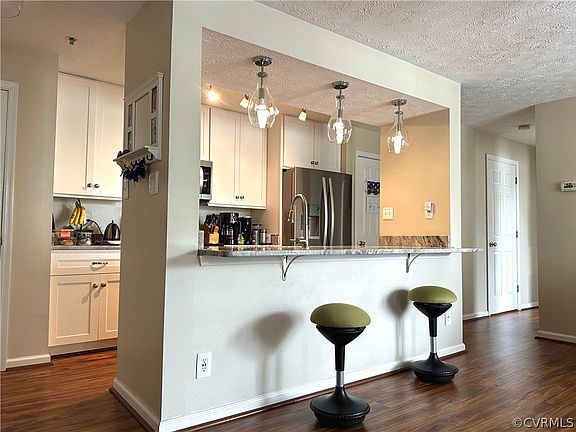 5th image of 10216 Wolfe Manor Ct Unit 205