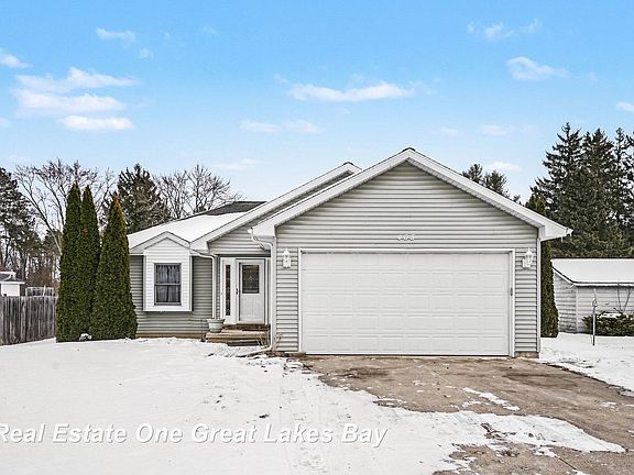 2nd image of 405 Swanson Rd