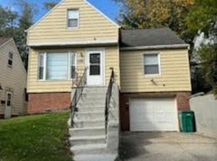 20713 Kenyon Dr, Maple Heights, OH 44137