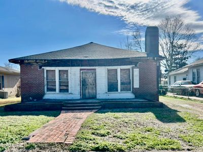 1103 Strong Ave, Greenwood, MS, 38930