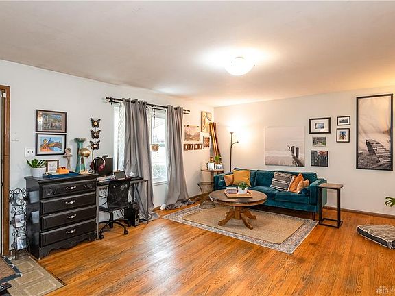 3rd image of 3611 Fair Ln