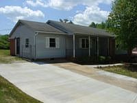 1st image of 105 Shady Bluff Dr