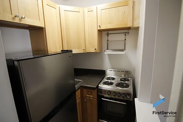 Rented by FirstService Realty (legacy) | media 19