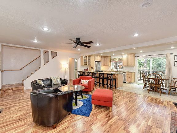 5th image of 23898 Carson Dr