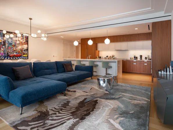 1289 Lexington Avenue image 4 of 36