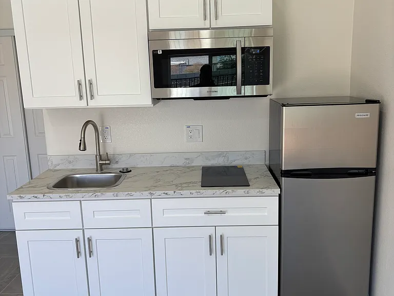 4712 E Melvin St #3 — Photo 2