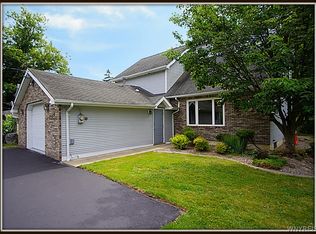 3018 Orchard Dr, Youngstown, NY 14174