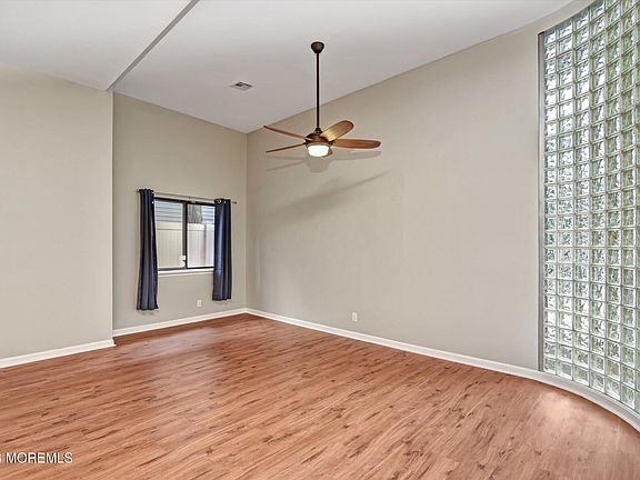 5th image of 44 Marion St APT 9