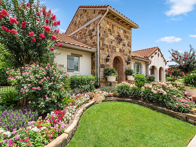 3930 Sundance Hill Ln — Photo 5