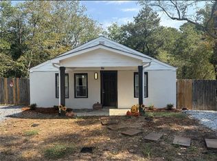 5304 Groovers Landing Rd SE, Acworth, GA 30101