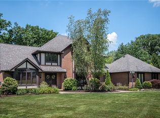 725 Westminster Rd, Hermitage, PA 16148