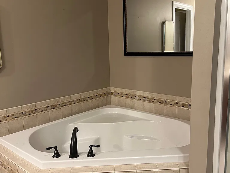 3609 Ridgecroft Dr — Photo 28