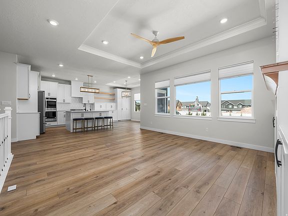 5th image of 2786 W Hancock St #198