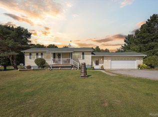 8260 Birch Run Rd, Millington, MI 48746