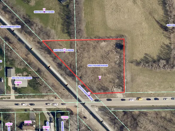 8 W Lockport St, Plainfield, IL 60544