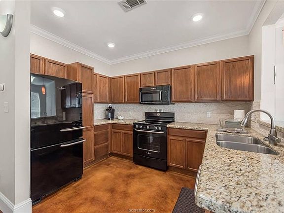 5th image of 801 Luther St W Unit 1106
