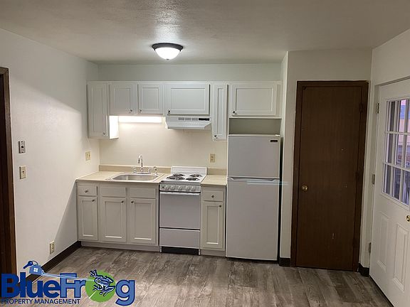 4th image of 1914 S Division St #10604814