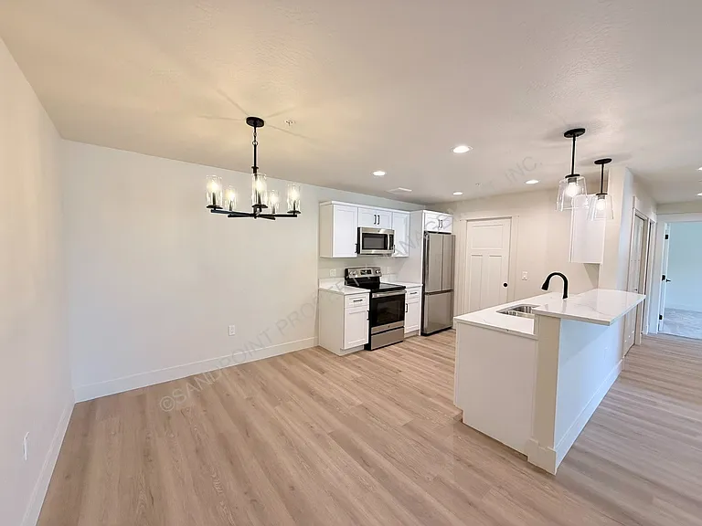 424 S Olive Ave #104 — Photo 17